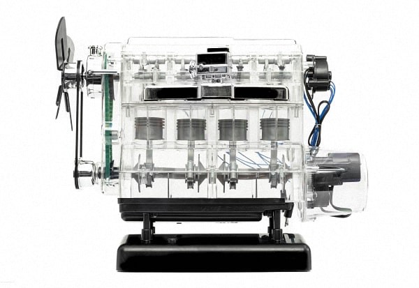 Der große Technikbausatz 4-Zylinder-Motor - fertiger Motor